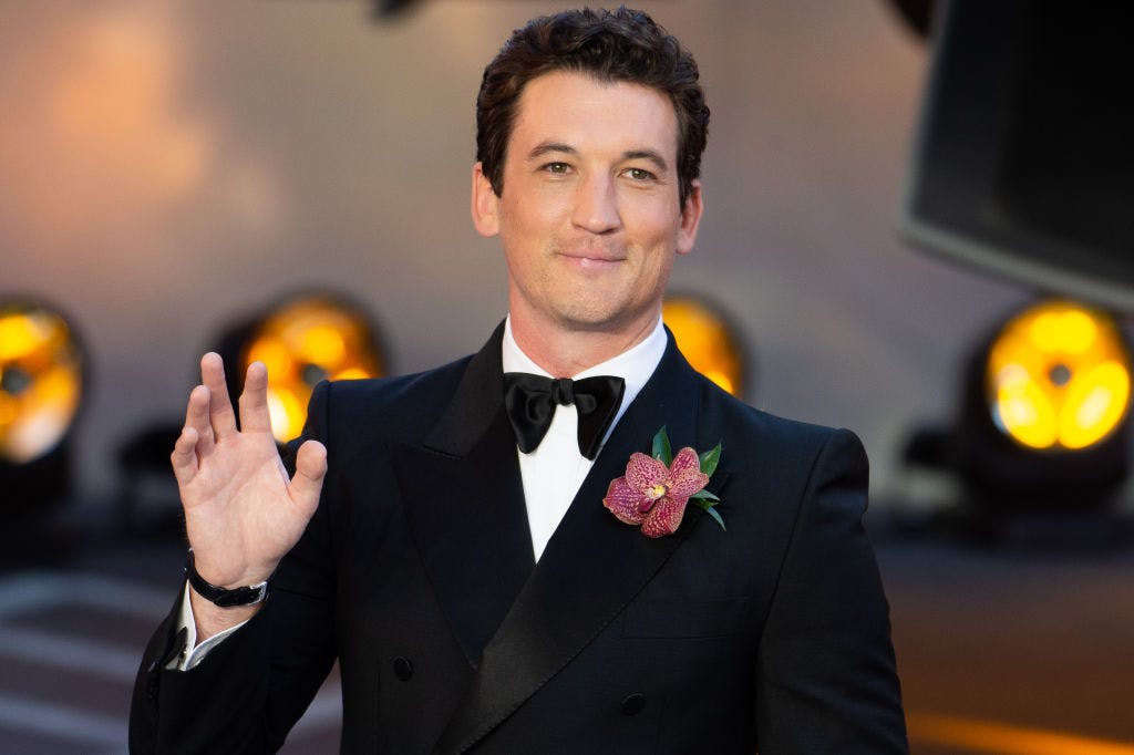 Miles Teller’s Topless Top Gun Moment Is Taking Over The Internet – All